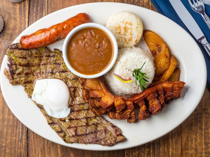 Mi Carreta Restaurant & Bakery food